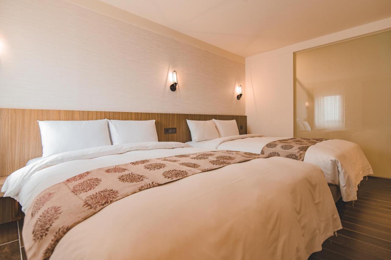 East Town 26 Hotel Hualien Buitenkant foto