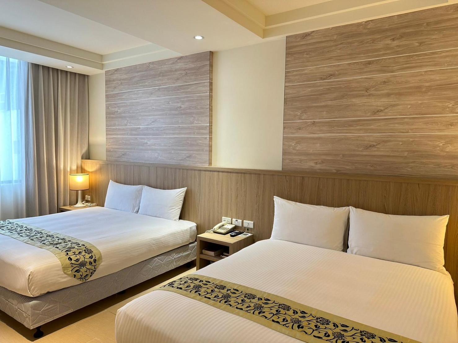 East Town 26 Hotel Hualien Buitenkant foto