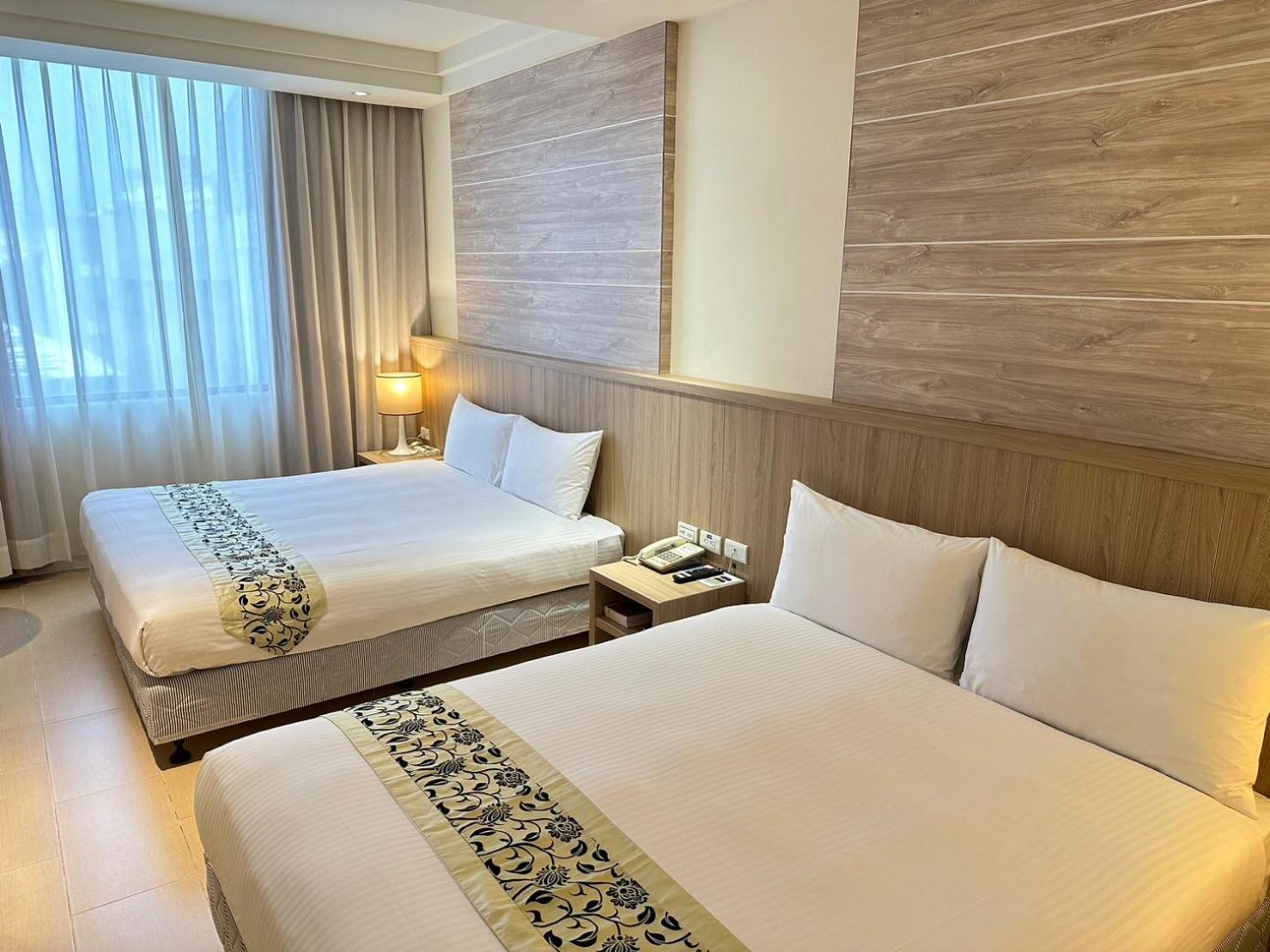 East Town 26 Hotel Hualien Buitenkant foto