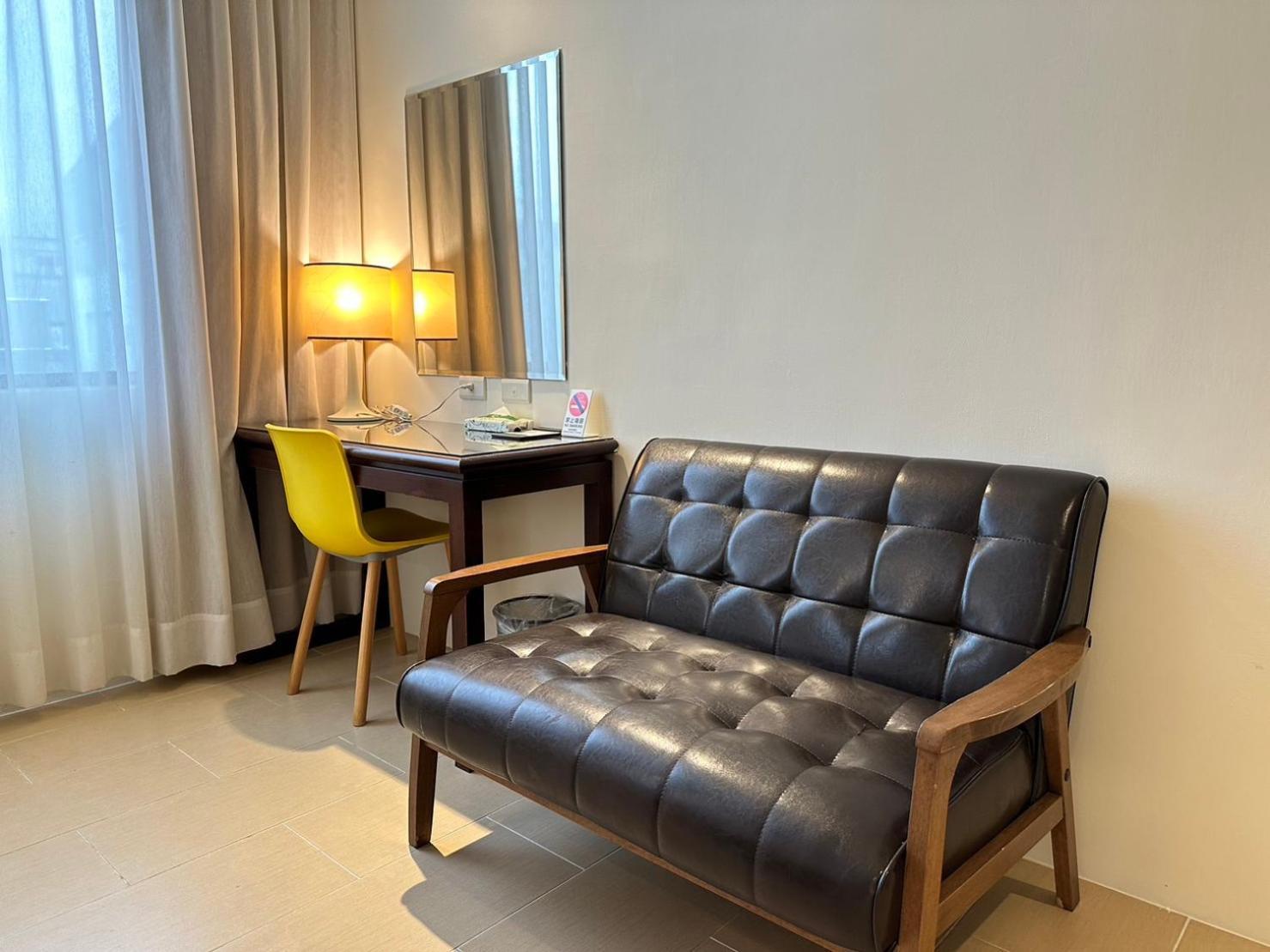 East Town 26 Hotel Hualien Buitenkant foto