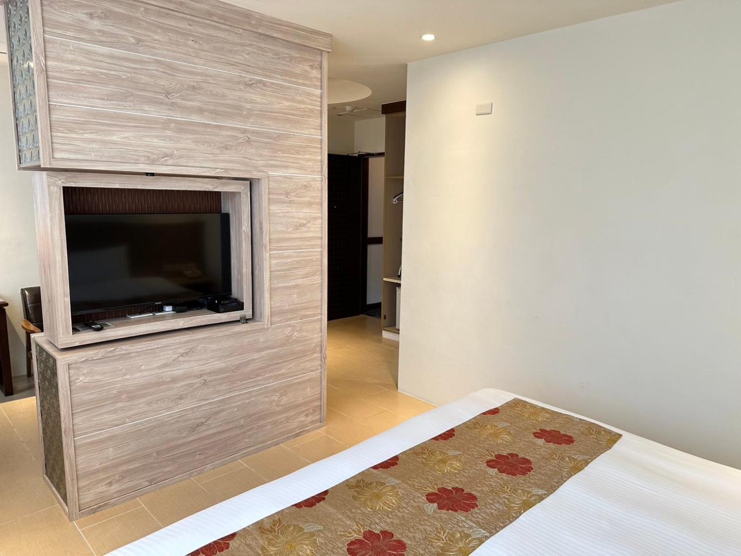 East Town 26 Hotel Hualien Buitenkant foto