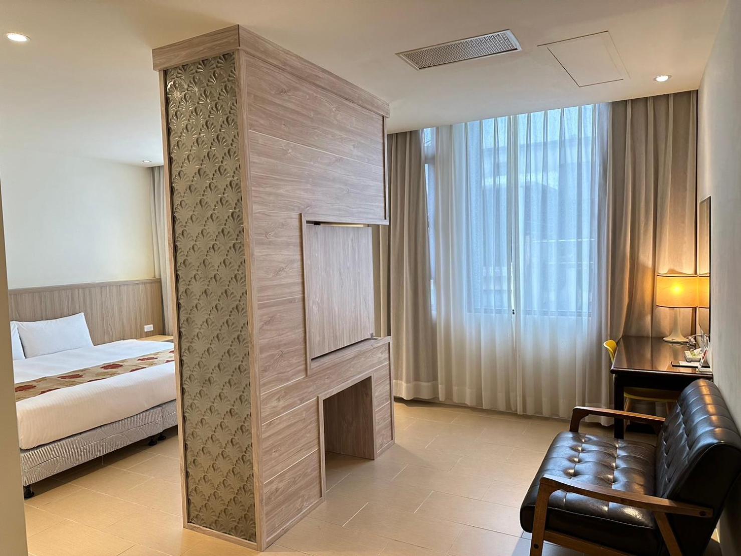East Town 26 Hotel Hualien Buitenkant foto